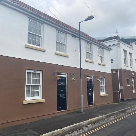 The Ashton Gate Mews Hotel Bristol Buitenkant foto
